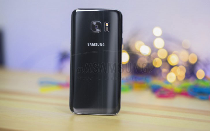 سامسونگ Galaxy S8 به همراه بلندگوهای استریو Harman 