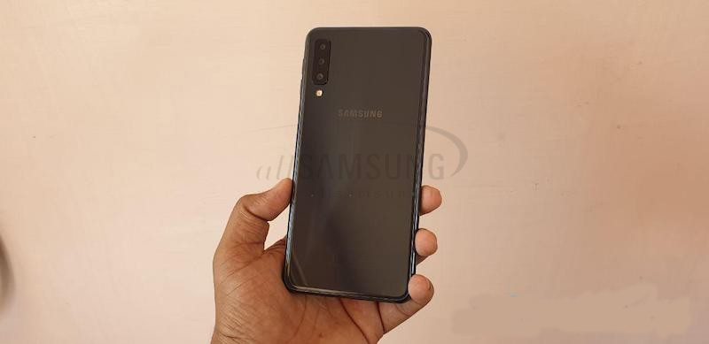 گلکسی A7(2018) و ویژگی های پیشرفته آن و مروری بر  قابلیت های این گوشی پیشرفته