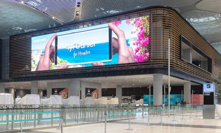 نصب بزرگترین ساینیج LED Indoor فرودگاهی دنیا توسط سامسونگ با قابلیت های متعدد