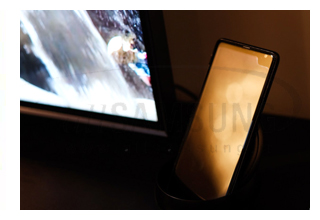 گوشی 5G سامسونگ با طراحی notch در گوشه نمایشگر