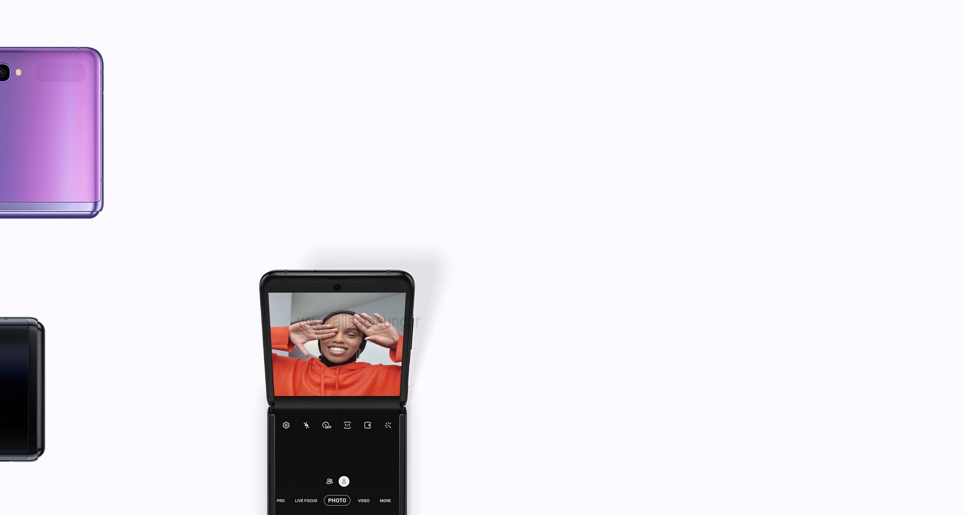 گوشی Galaxy Z Flip با قابلیت قرار گرفتن به صورت عمودی